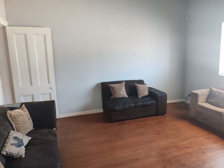 3 Bedroom Property for Sale in Uitenhage Central Eastern Cape